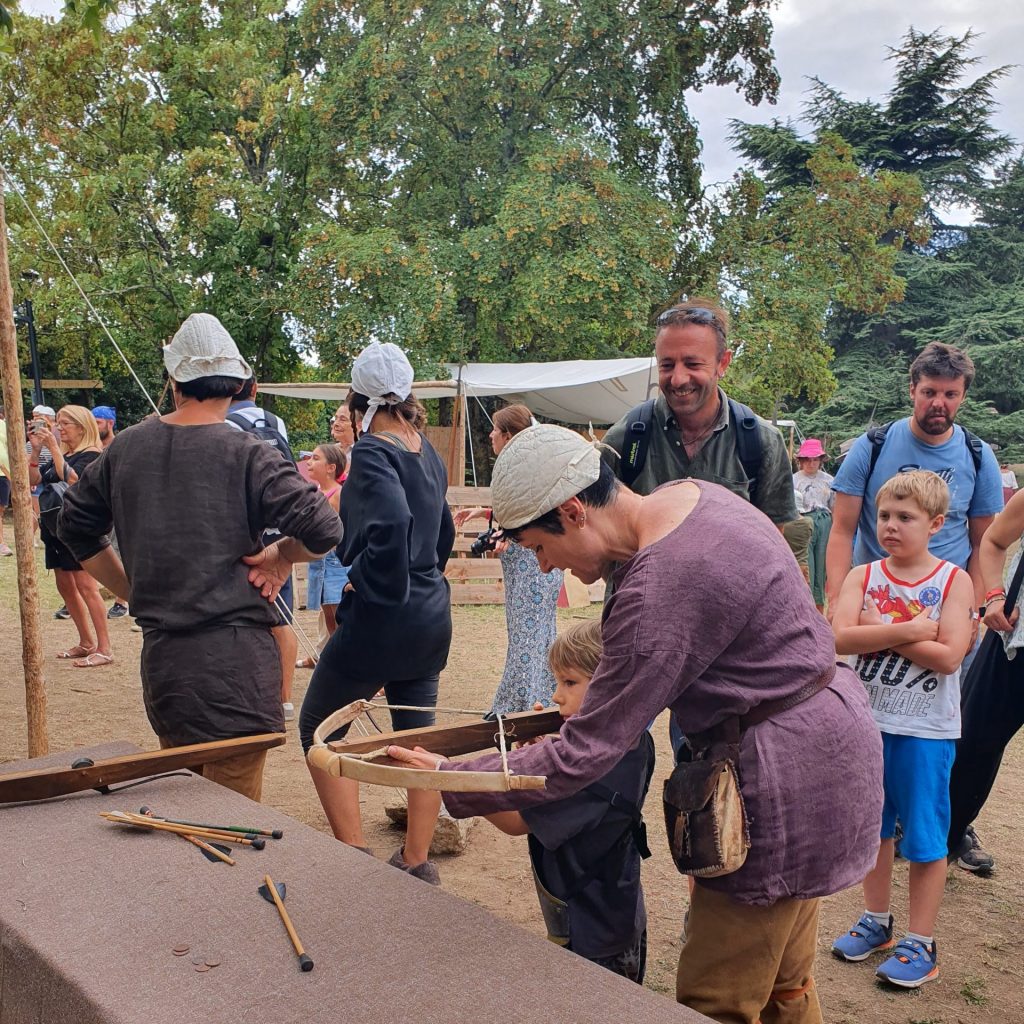 #volterra #tuscany #medieval #festival #kidfriendly #playingmedievaltools